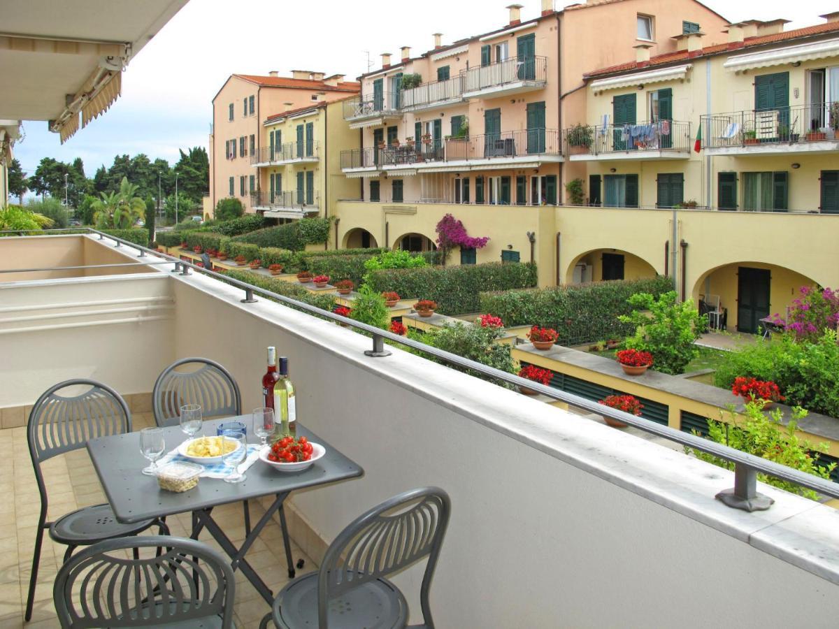 Apartment Cala Azzurra - Imp312 By Interhome Империа Екстериор снимка