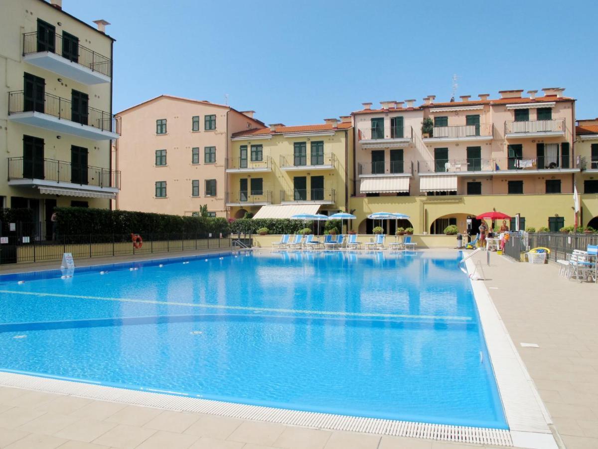 Apartment Cala Azzurra - Imp312 By Interhome Империа Екстериор снимка