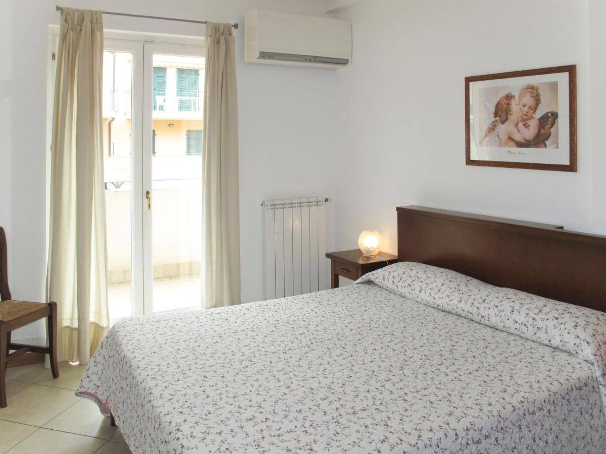Apartment Cala Azzurra - Imp312 By Interhome Империа Екстериор снимка